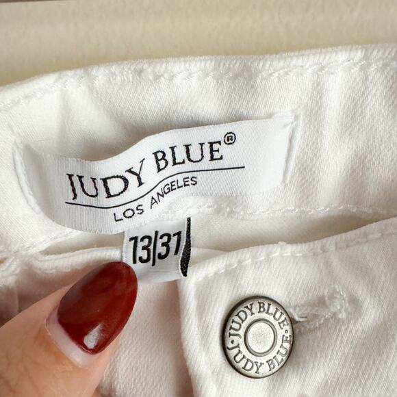 Judy Blue White High Rise Boot Cut Jeans - 31 - Picture 3 of 8